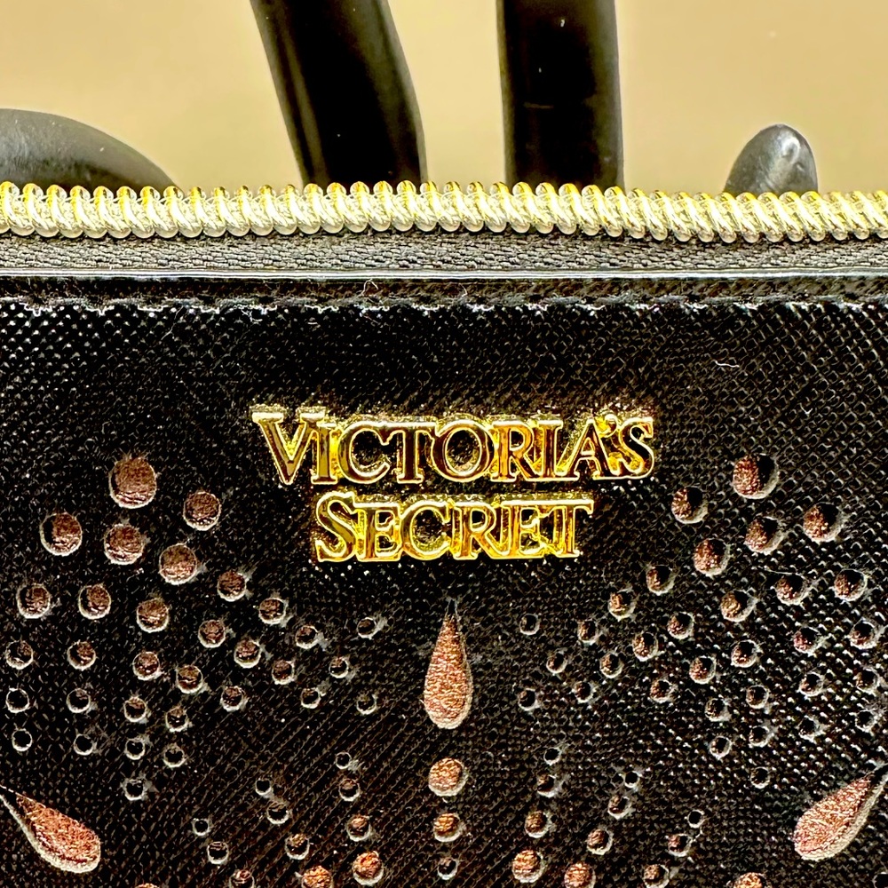 Victoria Secret Wristlet - Picture 5 of 8